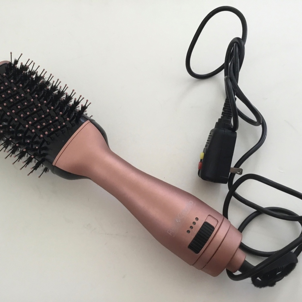 $450!! Pro Cabello 3-in-1 Blower Brush is New without Box!